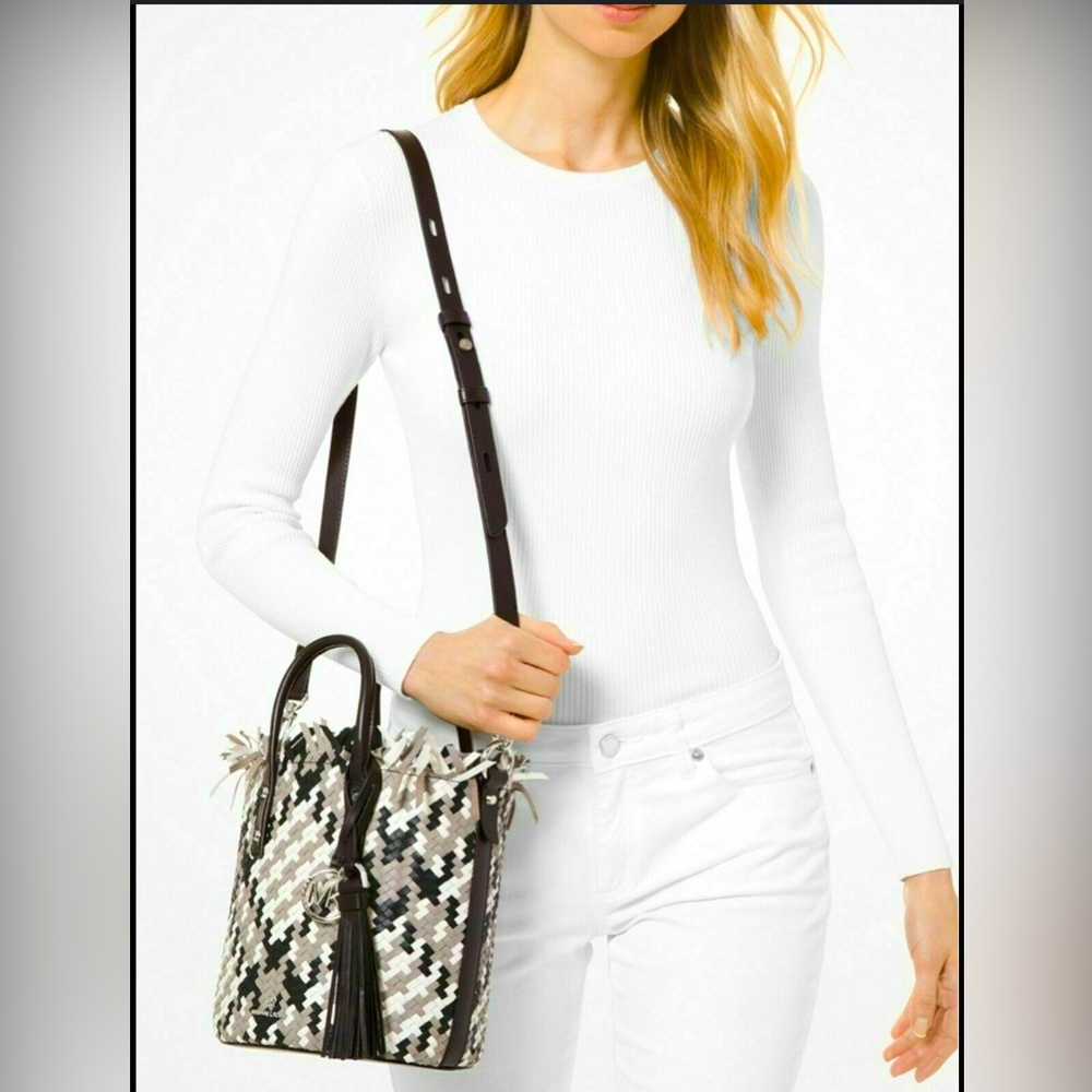 ♠️NWT MICHAEL KORS MARLEY MEDIUM BLACK LEATHER BUCKET PURSE♠️
